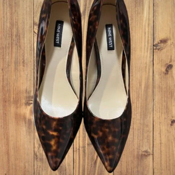 Nine West Leather Tortoise Stilletos Size 10 - Picture 10 of 11